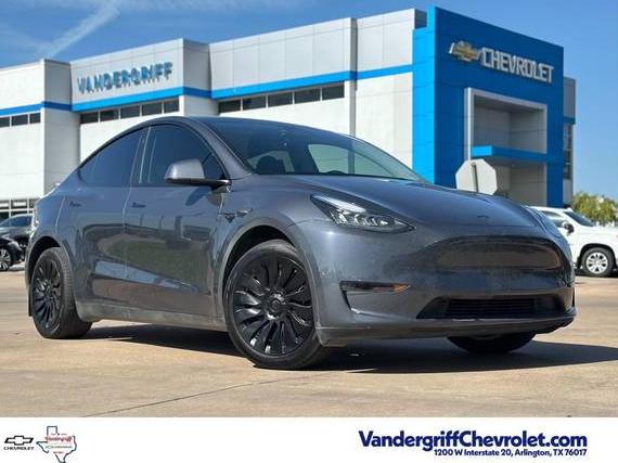 TESLA MODEL Y 2023 7SAYGDEE3PA148830 image